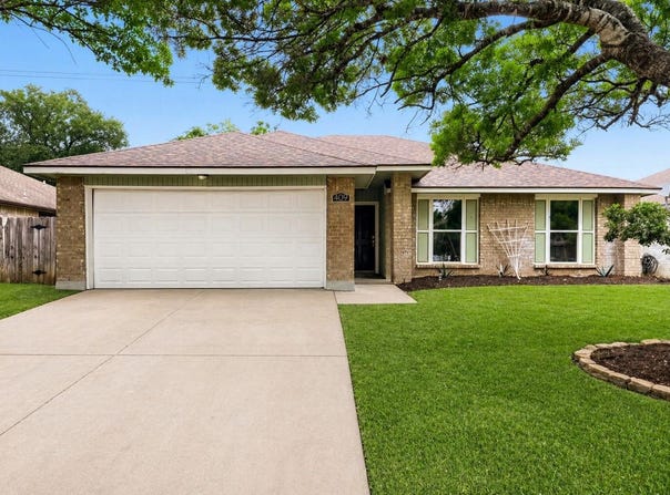 409 Kathleen Ln, Leander, TX 78641
