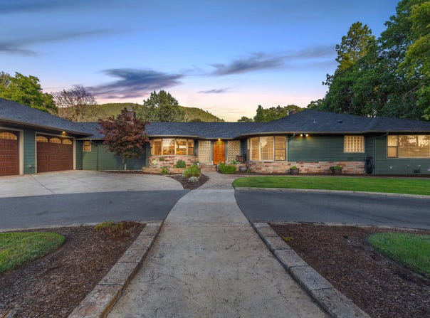 1117 NE Memorial Drive, Grants Pass, OR 97526