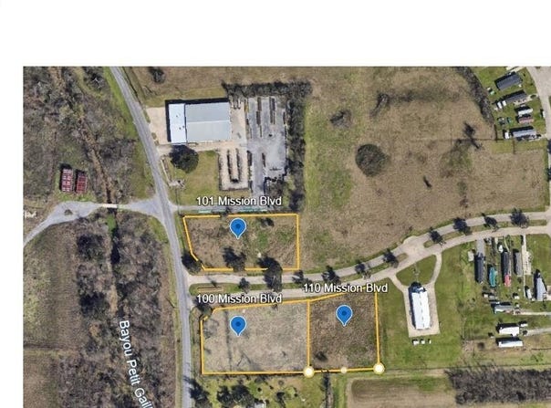 110 Mission, Houma, LA 70363