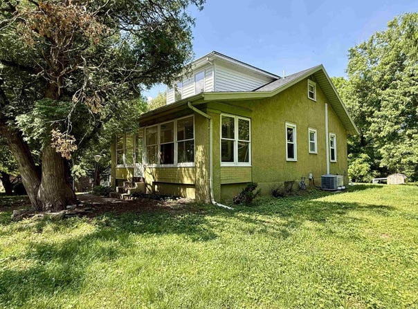 1951 Indian Mounds Boulevard, Evansville, IN 47715
