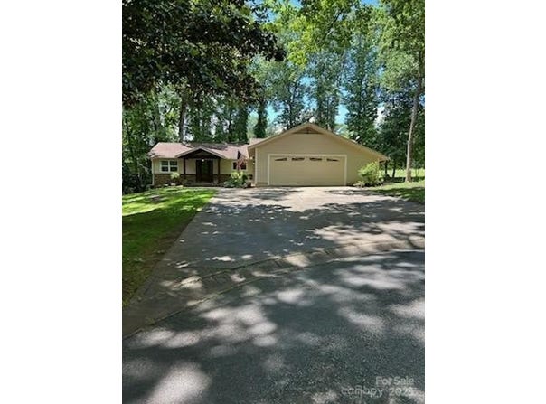 64 Timberidge Drive, Lake Wylie, SC 29710