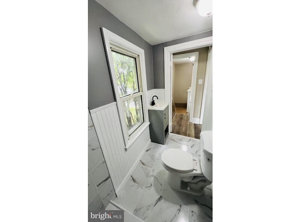 1105 N CHESTNUT STREET, PAULSBORO, NJ 08066