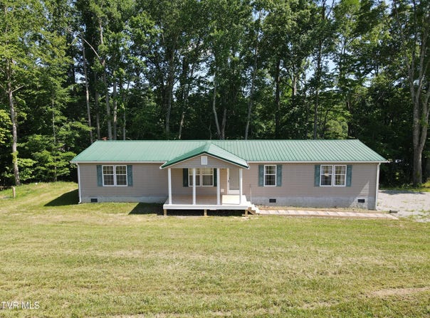 5890 Accomack Road, Saint Paul, VA 24283