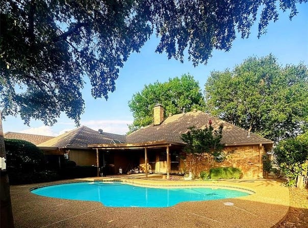 2911 Staffordshire Drive, Carrollton, TX 75007