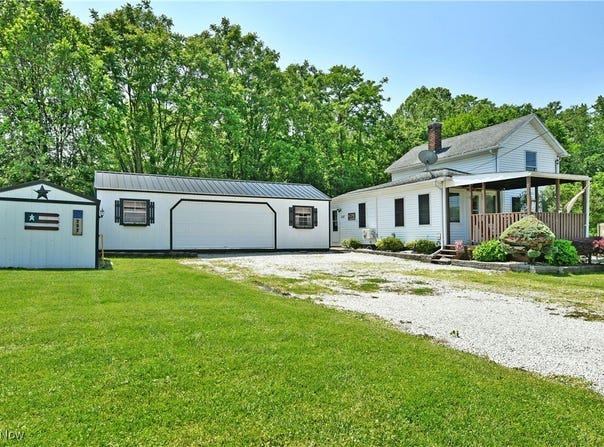 252 E Main Street, Newton Falls, OH 44444