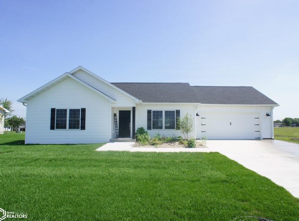 1001 Lewis Drive, Webster City, IA 50595