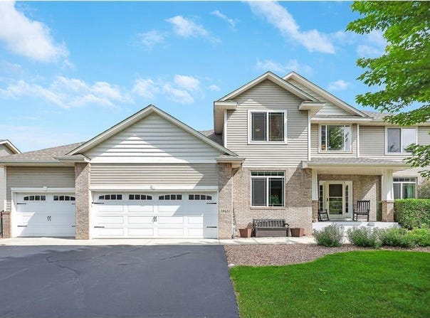10425 Vera Cruz Drive N, Brooklyn Park, MN 55443