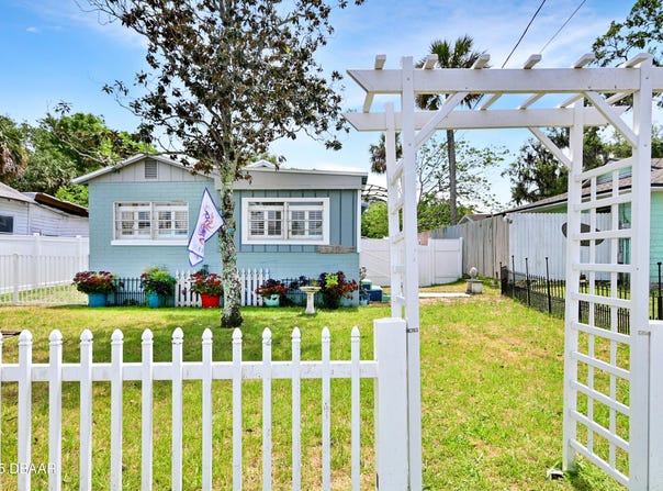 530 Ronnoc Lane, New Smyrna Beach, FL 32168