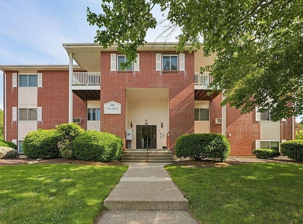 10 Dailey St, Attleboro, MA 02703