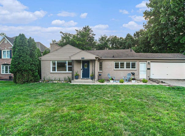 3704 Bronson, Kalamazoo, MI 49008