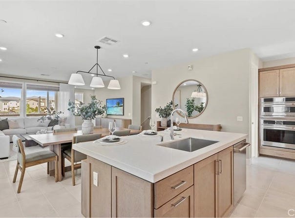 825 Sonia, Irvine, CA 92618