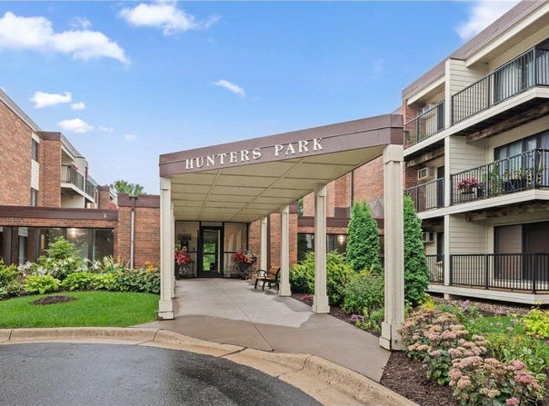 4 Pine Tree Drive, Arden Hills, MN 55112