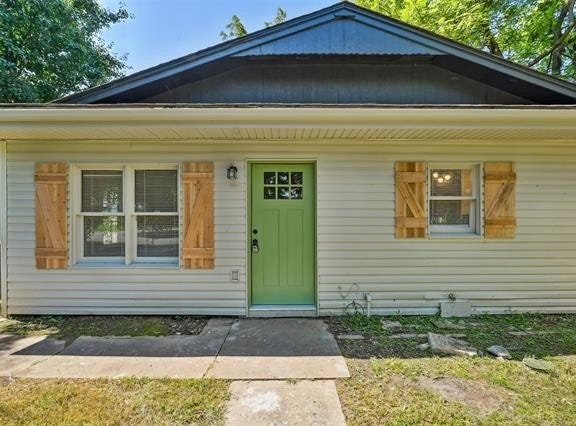 202 W Burnham Avenue, Sapulpa, OK 74066