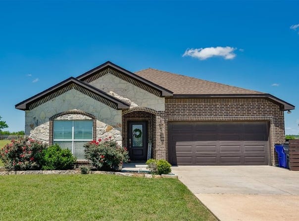 1091 County Road 348, Valley View, TX 76272
