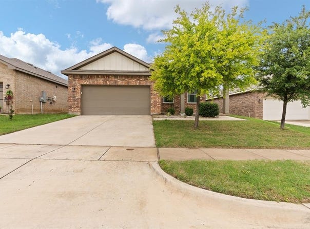 505 Leeward Lane, Crowley, TX 76036