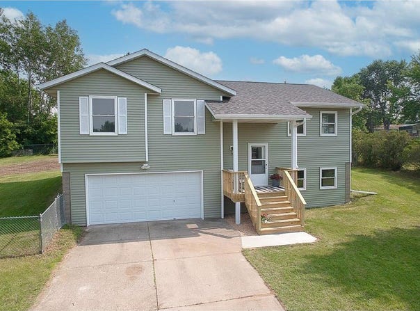 9315 Watab Drive, Saint Joseph, MN 56374