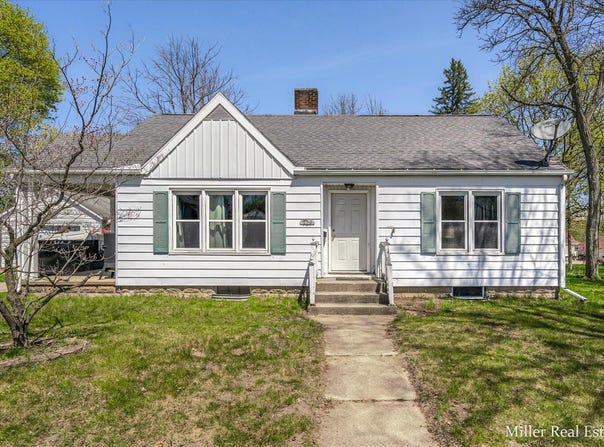 729 E Madison Street, Hastings, MI 49058