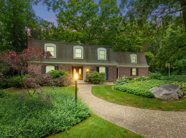6209 Litchfield Lane, Kalamazoo, MI 49009