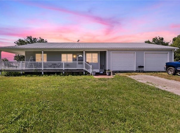 13906 NW 31 Highway, Garnett, KS 66032