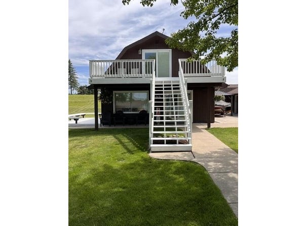 595 Rolling Meadows Drive, Hudson, MI 49247