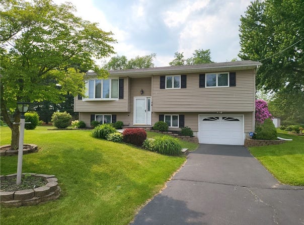 76 Belaire Drive, Big Flats, NY 14845