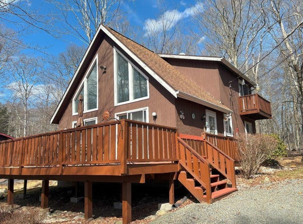 12 Mountain Glen Drive, Clifton Township, PA 18424