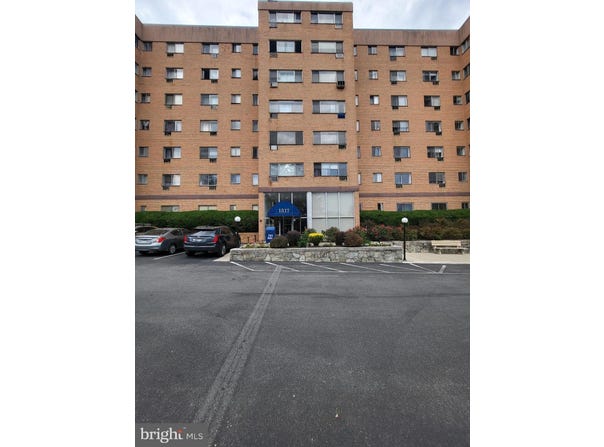 1517 HILL RD 2D, READING, PA 19602
