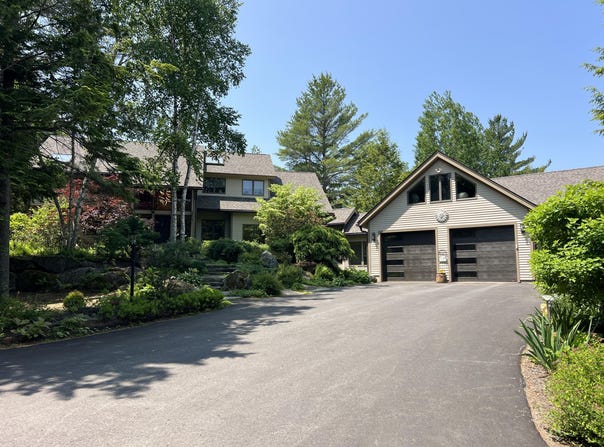 291 Molyneaux Road, Camden, ME 04843