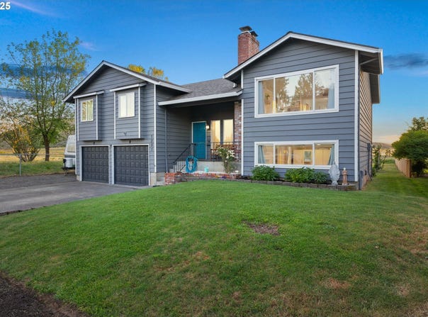 1201 SE Jacquelin DR, Hillsboro, OR 97123