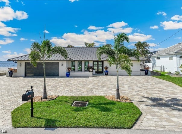 2286 SE 28th Street, Cape Coral, FL 33904