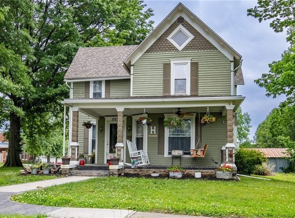 203 S Hughes Street, Hamilton, MO 64644