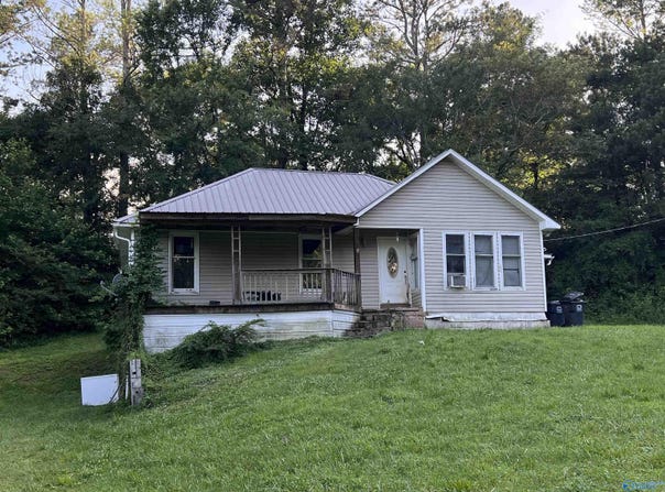 1353 N Valley Avenue, Collinsville, AL 35961