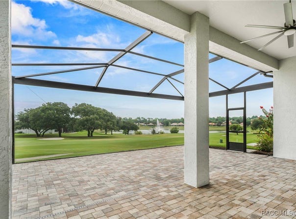 1343 W Greenmeadow Path, Hernando, FL 34442