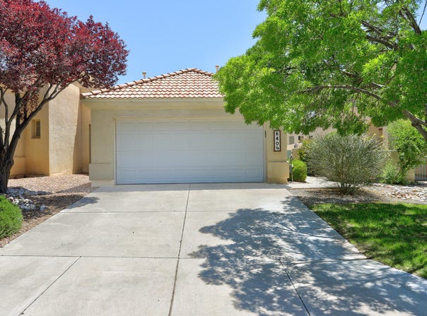 640 RENAISSANCE Loop SE, Rio Rancho, NM 87124