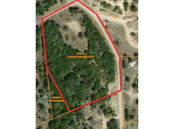 104 S Lillian Dr, Kerrville, TX 78028
