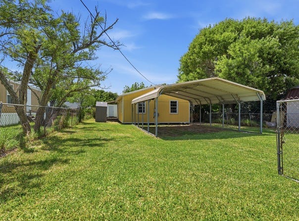 207 N 11th Street, Fulton, TX 78358