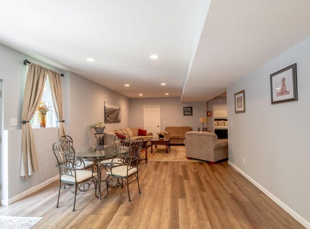 577 Floral Valley Drive W, Howard, OH 43028