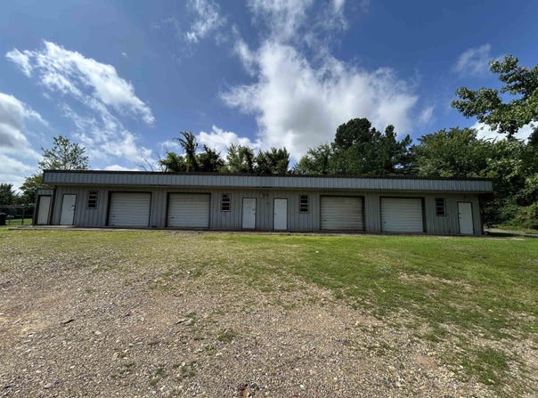 707 Petros Ave Avenue, Mena, AR 71953