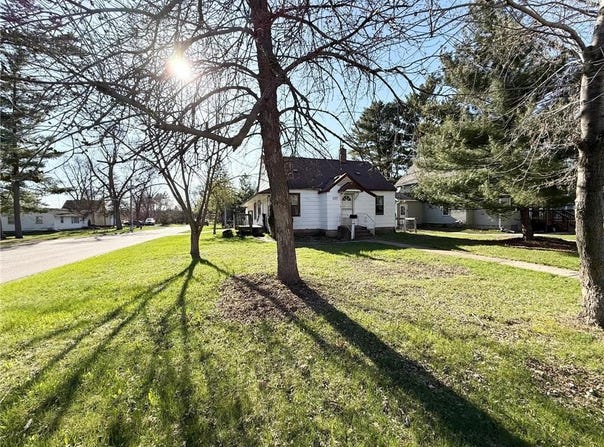 237 Wood Street S, Mora, MN 55051
