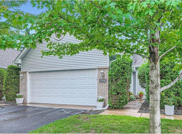 1584 126th Lane NW, Coon Rapids, MN 55448