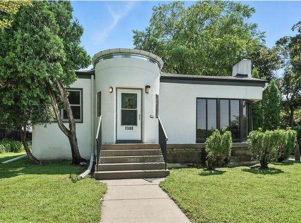 1300 Xerxes Avenue N, Minneapolis, MN 55411