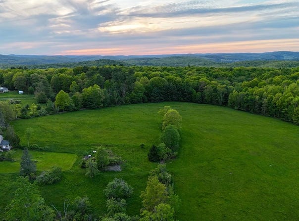 23 Hartman Rd, Cochecton, NY 12726