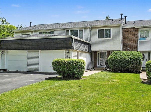 157 Thomas Road, Bolingbrook, IL 60440