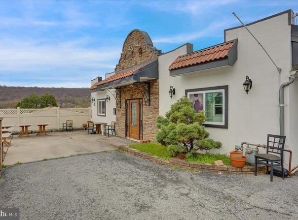 16 COLUMBIA AVENUE, READING, PA 19606