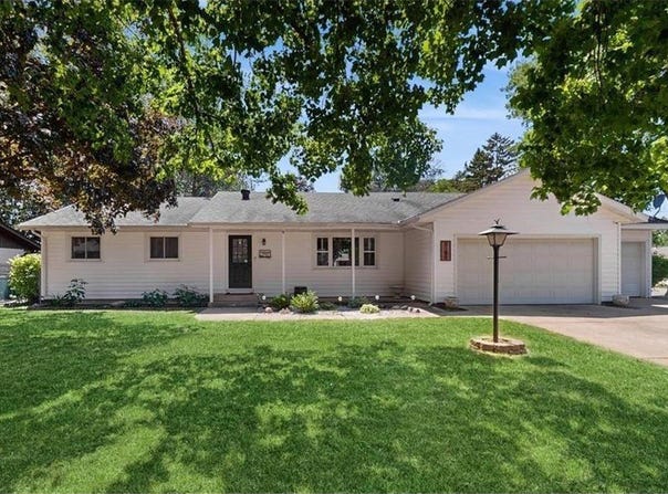 8186 Hames Road S, Cottage Grove, MN 55016