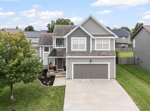 20467 W 125th Terrace, Olathe, KS 66061