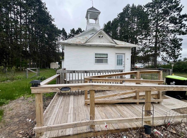 6993 E 34 ROAD, CADILLAC, MI 49601