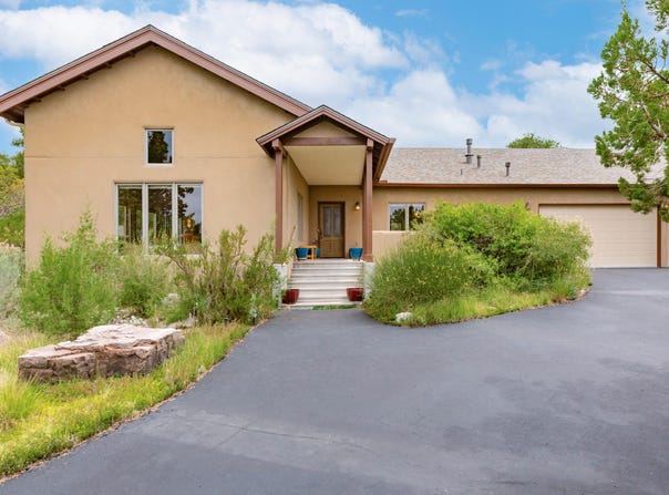 374 Juniper Hill Road NE, Albuquerque, NM 87122