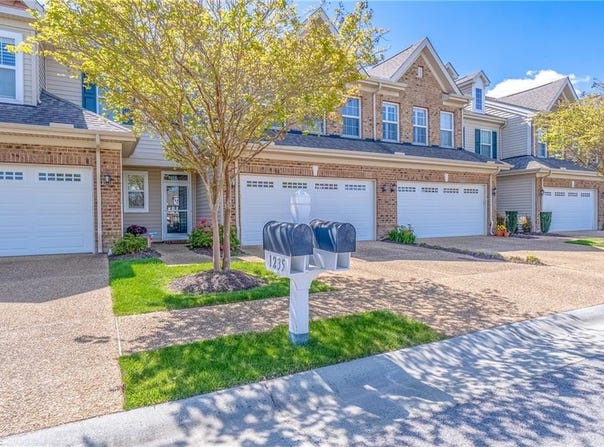 1233 Granton Terrace, Chesapeake, VA 23322