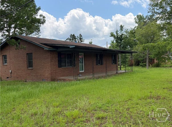 706 E Hwy 80, Swainsboro, GA 30401